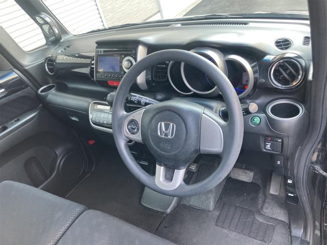 Ｎ－ＢＯＸカスタム Ｇ・Ｌパッケージ　両側スライド・片側電動　オートライト　ＨＩＤ　スマートキー　アイドリングストップ　電動格納ミラー　ベンチシート　ＣＶＴ　盗難防止システム　ＡＢＳ　ＥＳＣ　ＣＤ　ＵＳＢ　ミュージックプレイヤー接続可（36枚目）