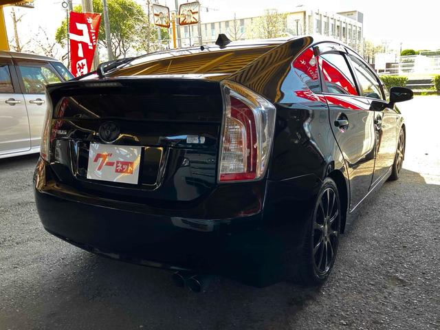 プリウス Ｓ　ＥＴＣ　バックカメラ　ナビ　ＴＶ　ローダウン　アルミホイール　オートライト　ＨＩＤ　ＣＶＴ　スマートキー　電動格納ミラー　盗難防止システム　ＣＤ　ＵＳＢ　ミュージックプレイヤー接続可（16枚目）