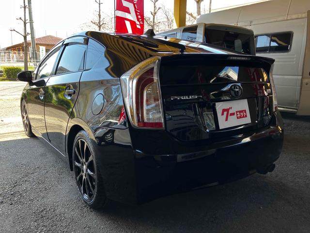 プリウス Ｓ　ＥＴＣ　バックカメラ　ナビ　ＴＶ　ローダウン　アルミホイール　オートライト　ＨＩＤ　ＣＶＴ　スマートキー　電動格納ミラー　盗難防止システム　ＣＤ　ＵＳＢ　ミュージックプレイヤー接続可（19枚目）