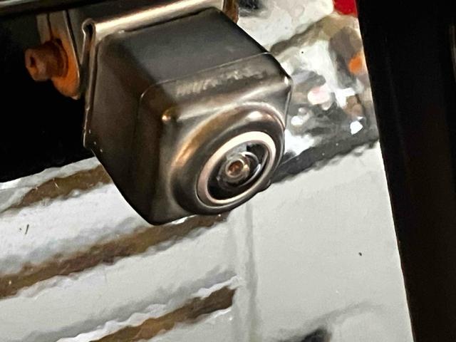 プリウス Ｓ　ＥＴＣ　バックカメラ　ナビ　ＴＶ　ローダウン　アルミホイール　オートライト　ＨＩＤ　ＣＶＴ　スマートキー　電動格納ミラー　盗難防止システム　ＣＤ　ＵＳＢ　ミュージックプレイヤー接続可（23枚目）