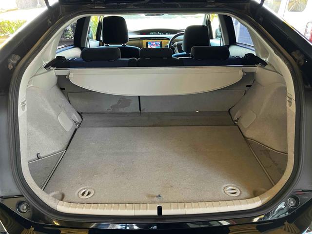 プリウス Ｓ　ＥＴＣ　バックカメラ　ナビ　ＴＶ　ローダウン　アルミホイール　オートライト　ＨＩＤ　ＣＶＴ　スマートキー　電動格納ミラー　盗難防止システム　ＣＤ　ＵＳＢ　ミュージックプレイヤー接続可（24枚目）