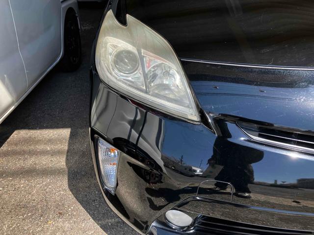 プリウス Ｓ　ＥＴＣ　バックカメラ　ナビ　ＴＶ　ローダウン　アルミホイール　オートライト　ＨＩＤ　ＣＶＴ　スマートキー　電動格納ミラー　盗難防止システム　ＣＤ　ＵＳＢ　ミュージックプレイヤー接続可（30枚目）