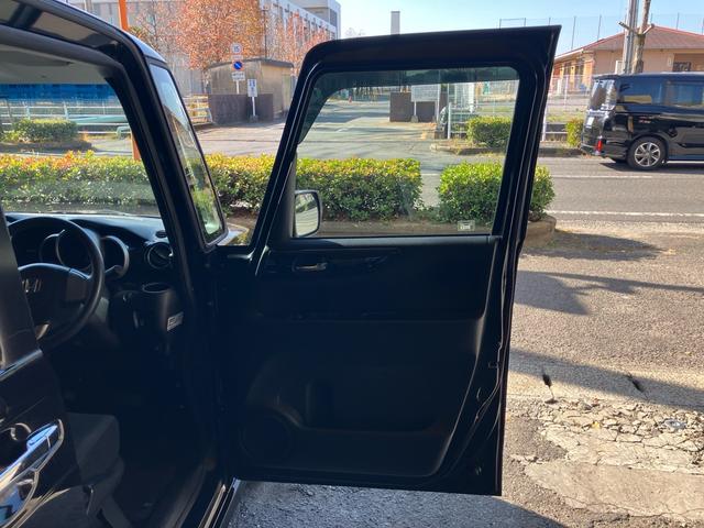 N-BOXカスタム G・Lパッケージ 車検満了日R9年5月 メモリーナビ フルセグTV DVD再生 CD Bluetoothオーディオ 両側スライドドア 左側電動スライドドア HID キーレスエントリー スマートキー アイドリングストップ(27枚目)