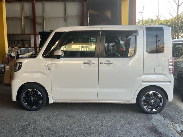 ウェイク Ｇ　ＳＡ　ターボ　新品タイヤ　ＥＴＣ　メモリーナビ　フルセグＴＶ　Ｂｌｕｅｔｏｏｔｈオーディオ　ＤＶＤ　バックカメラ　両側電動スライドドア　１５インチ純正アルミ　ＬＥＤヘッド　オートライト　アイドリングストップ（6枚目）