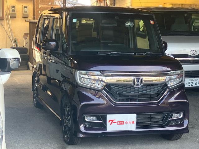 N-BOXカスタム G・Lホンダセンシング 後席モニター ドライブレコーダー ETC メモリーナビ バックカメラ DVD CD Bluetoothオーディオ 左側パワースライドドア レザーシートカバー オートライト オートマティックハイビーム(3枚目)