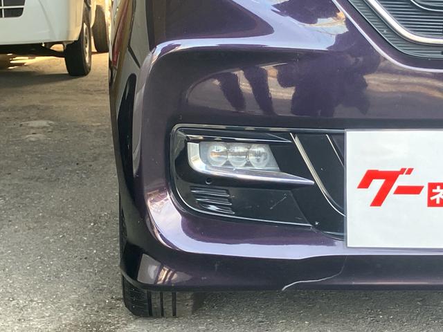 N-BOXカスタム G・Lホンダセンシング 後席モニター ドライブレコーダー ETC メモリーナビ バックカメラ DVD CD Bluetoothオーディオ 左側パワースライドドア レザーシートカバー オートライト オートマティックハイビーム(5枚目)