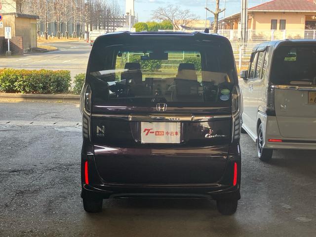 N-BOXカスタム G・Lホンダセンシング 後席モニター ドライブレコーダー ETC メモリーナビ バックカメラ DVD CD Bluetoothオーディオ 左側パワースライドドア レザーシートカバー オートライト オートマティックハイビーム(10枚目)