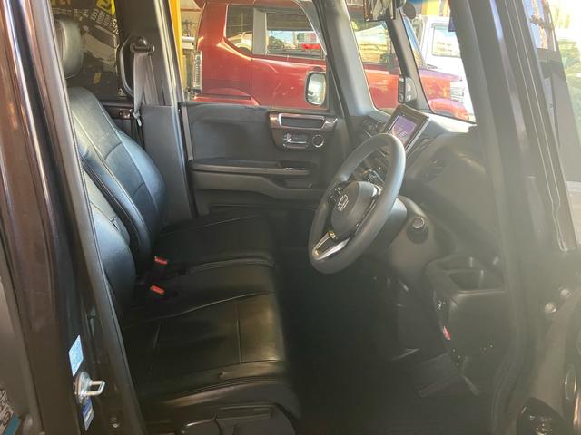 N-BOXカスタム G・Lホンダセンシング 後席モニター ドライブレコーダー ETC メモリーナビ バックカメラ DVD CD Bluetoothオーディオ 左側パワースライドドア レザーシートカバー オートライト オートマティックハイビーム(26枚目)