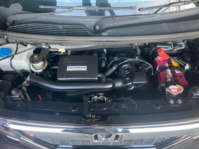 N-BOXカスタム G・Lホンダセンシング 後席モニター ドライブレコーダー ETC メモリーナビ バックカメラ DVD CD Bluetoothオーディオ 左側パワースライドドア レザーシートカバー オートライト オートマティックハイビーム(44枚目)