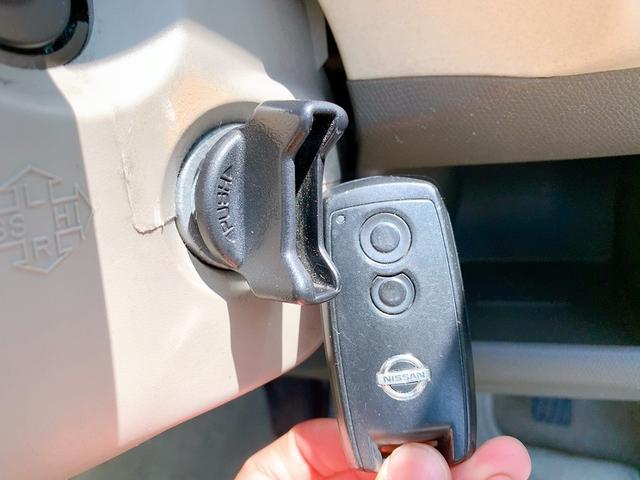 モコ Ｅ　スマートキー　電動格納ミラー　ベンチシート　ＡＴ　盗難防止システム　ＡＢＳ　ＣＤ　ＭＤ　アルミホイール　衝突安全ボディ　エアコン　パワーステアリング　パワーウィンドウ（6枚目）