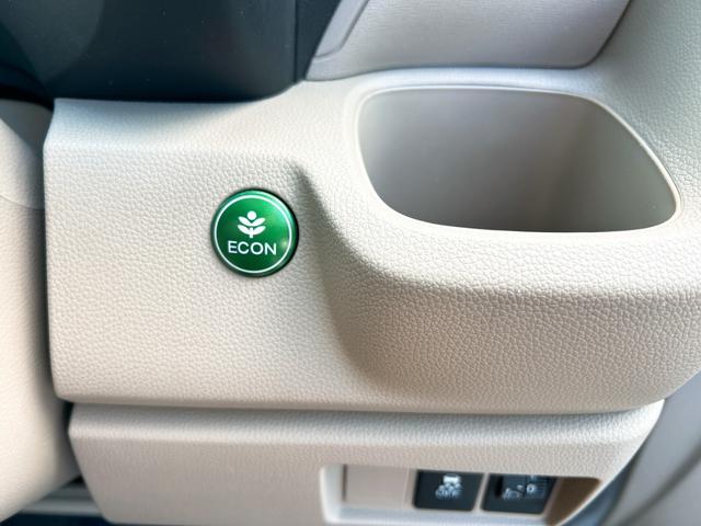 Ｎ－ＷＧＮ Ｇ　ワンオーナー　スマートキー　アイドリングストップ　電動格納ミラー　ベンチシート　ＣＶＴ　盗難防止システム　ＡＢＳ　ＥＳＣ　ＣＤ　衝突安全ボディ　エアコン　パワーステアリング　パワーウィンドウ（9枚目）