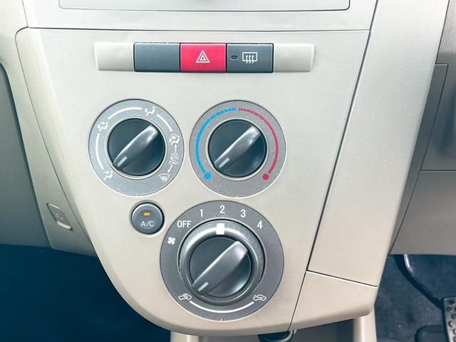 ミラ Ｌ　キーレスエントリー　電動格納ミラー　ＭＴ　盗難防止システム　ＣＤ　衝突安全ボディ　エアコン　パワーステアリング　パワーウィンドウ　運転席エアバッグ　助手席エアバッグ（5枚目）