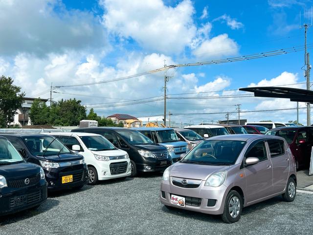 ミラ Ｌ　キーレスエントリー　電動格納ミラー　ＭＴ　盗難防止システム　ＣＤ　衝突安全ボディ　エアコン　パワーステアリング　パワーウィンドウ　運転席エアバッグ　助手席エアバッグ（10枚目）