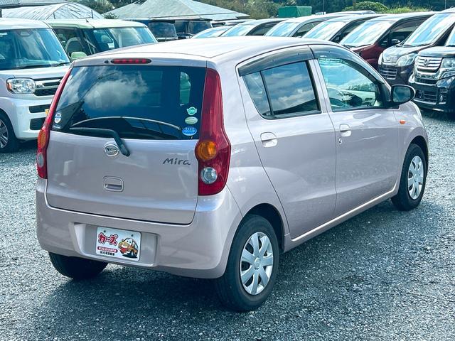 ミラ Ｌ　キーレスエントリー　電動格納ミラー　ＭＴ　盗難防止システム　ＣＤ　衝突安全ボディ　エアコン　パワーステアリング　パワーウィンドウ　運転席エアバッグ　助手席エアバッグ（17枚目）