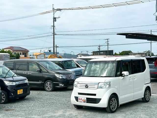 Ｎ－ＢＯＸ Ｇ・Ｌパッケージ　ＥＴＣ　両側スライド・片側電動　スマートキー　アイドリングストップ　電動格納ミラー　ベンチシート　ＣＶＴ　盗難防止システム　ＡＢＳ　ＥＳＣ　ＣＤ　ＵＳＢ　ミュージックプレイヤー接続可　アルミホイール（27枚目）