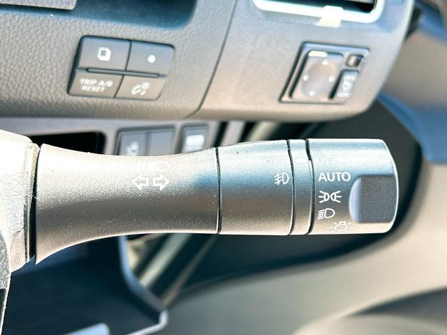 セレナ ハイウェイスター　Ｓ－ハイブリッド　ＥＴＣ　バックカメラ　ナビ　ＴＶ　オートクルーズコントロール　両側スライド・片側電動　オートライト　スマートキー　アイドリングストップ　電動格納ミラー　３列シート　ウォークスルー　ＣＶＴ（8枚目）