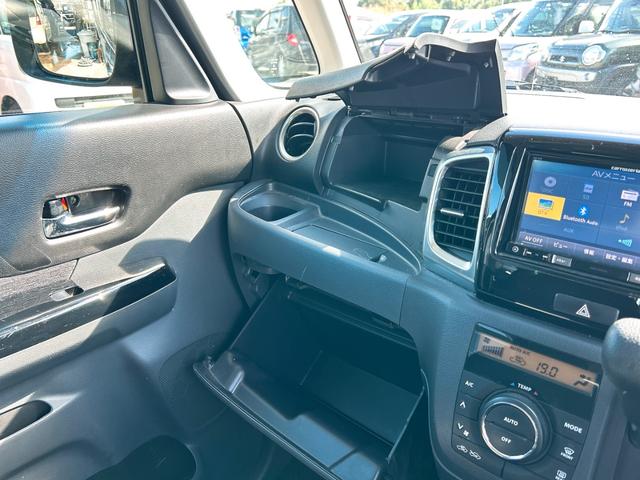 スペーシアカスタム ＸＳ　ＥＴＣ　両側スライド・片側電動　ナビ　ＴＶ　オートライト　ＨＩＤ　スマートキー　アイドリングストップ　電動格納ミラー　ベンチシート　ＣＶＴ　盗難防止システム　ＡＢＳ　ＣＤ　ＵＳＢ（41枚目）