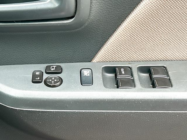 ワゴンＲ ＦＸ　キーレスエントリー　アイドリングストップ　電動格納ミラー　ベンチシート　ＣＶＴ　盗難防止システム　ＡＢＳ　ＣＤ　ミュージックプレイヤー接続可　アルミホイール　衝突安全ボディ　エアコン（8枚目）
