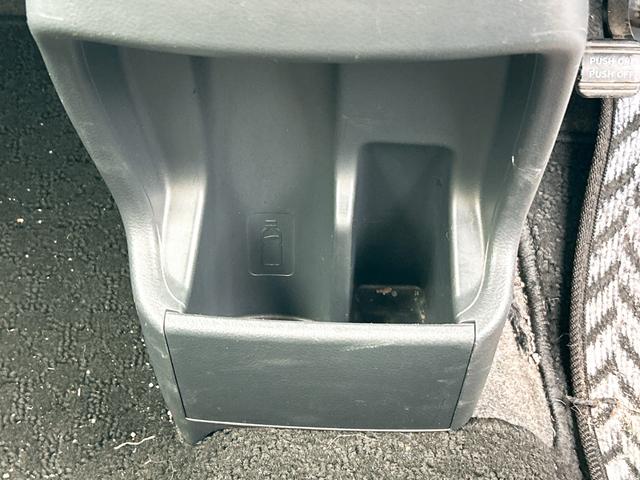 ワゴンＲ ＦＸ　キーレスエントリー　アイドリングストップ　電動格納ミラー　ベンチシート　ＣＶＴ　盗難防止システム　ＡＢＳ　ＣＤ　ミュージックプレイヤー接続可　アルミホイール　衝突安全ボディ　エアコン（30枚目）