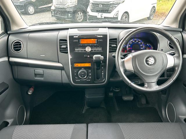 ワゴンＲスティングレー Ｘ　ＥＴＣ　ＨＩＤ　スマートキー　電動格納ミラー　ベンチシート　ＣＶＴ　盗難防止システム　ＡＢＳ　ＣＤ　アルミホイール　衝突安全ボディ　エアコン　パワーステアリング　パワーウィンドウ（2枚目）