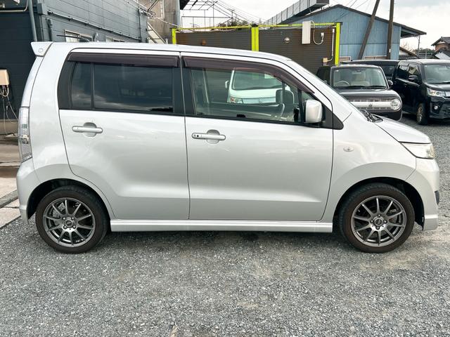 ワゴンＲスティングレー Ｘ　ＥＴＣ　ＨＩＤ　スマートキー　電動格納ミラー　ベンチシート　ＣＶＴ　盗難防止システム　ＡＢＳ　ＣＤ　アルミホイール　衝突安全ボディ　エアコン　パワーステアリング　パワーウィンドウ（16枚目）