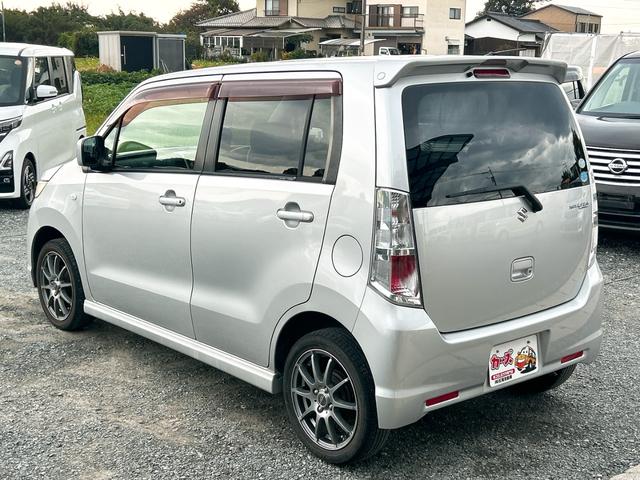ワゴンＲスティングレー Ｘ　ＥＴＣ　ＨＩＤ　スマートキー　電動格納ミラー　ベンチシート　ＣＶＴ　盗難防止システム　ＡＢＳ　ＣＤ　アルミホイール　衝突安全ボディ　エアコン　パワーステアリング　パワーウィンドウ（19枚目）