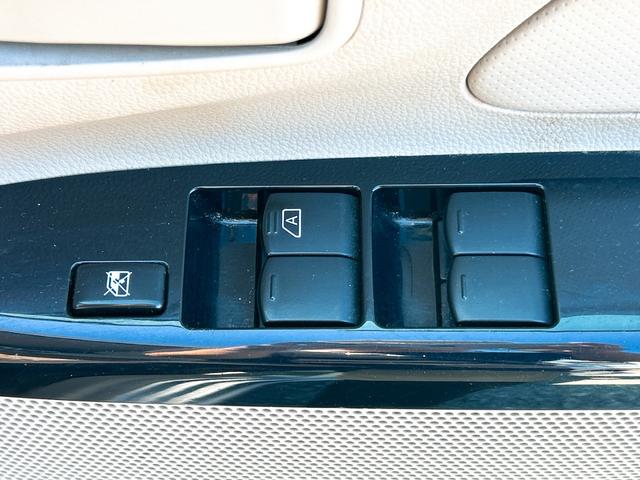 ｅＫワゴン Ｍ　ナビ　ＴＶ　キーレスエントリー　アイドリングストップ　シートヒーター　ベンチシート　ＣＶＴ　ＡＢＳ　ＣＤ　ＤＶＤ再生　Ｂｌｕｅｔｏｏｔｈ　衝突安全ボディ　エアコン　パワーステアリング　パワーウィンドウ（9枚目）