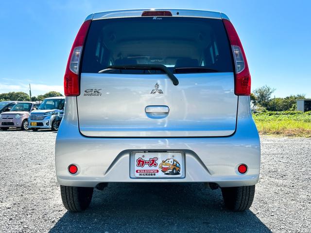 ｅＫワゴン Ｍ　ナビ　ＴＶ　キーレスエントリー　アイドリングストップ　シートヒーター　ベンチシート　ＣＶＴ　ＡＢＳ　ＣＤ　ＤＶＤ再生　Ｂｌｕｅｔｏｏｔｈ　衝突安全ボディ　エアコン　パワーステアリング　パワーウィンドウ（16枚目）
