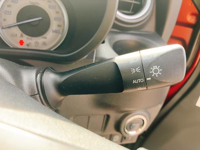 キャスト アクティバＸ　オートライト　スマートキー　アイドリングストップ　電動格納ミラー　ベンチシート　ＣＶＴ　盗難防止システム　ＡＢＳ　ＥＳＣ　ＣＤ　ミュージックプレイヤー接続可　衝突安全ボディ　エアコン（8枚目）