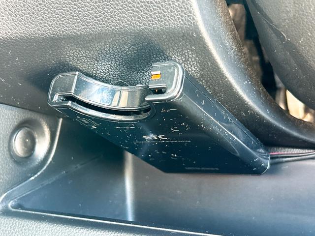 Ｎ－ＯＮＥ ツアラー・Ｌパッケージ　ドライブレコーダー　ＥＴＣ　バックカメラ　ナビ　オートクルーズコントロール　オートライト　ＨＩＤ　スマートキー　ベンチシート　ターボ　ＣＶＴ　盗難防止システム　ＡＢＳ　ＥＳＣ　アルミホイール（7枚目）