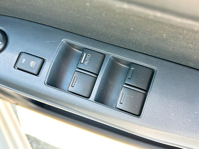 Ｎ－ＯＮＥ ツアラー・Ｌパッケージ　ドライブレコーダー　ＥＴＣ　バックカメラ　ナビ　オートクルーズコントロール　オートライト　ＨＩＤ　スマートキー　ベンチシート　ターボ　ＣＶＴ　盗難防止システム　ＡＢＳ　ＥＳＣ　アルミホイール（11枚目）