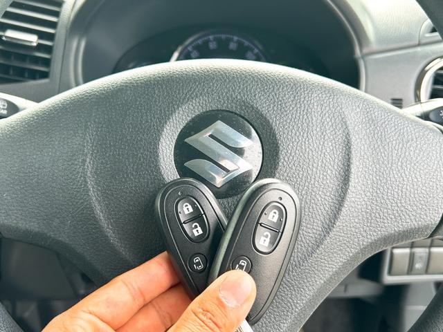 パレットＳＷ ＸＳ　両側スライド・片側電動　ナビ　ＴＶ　オートライト　ＨＩＤ　スマートキー　電動格納ミラー　ベンチシート　ＡＢＳ　ＣＤ　ＤＶＤ再生　ミュージックプレイヤー接続可（11枚目）