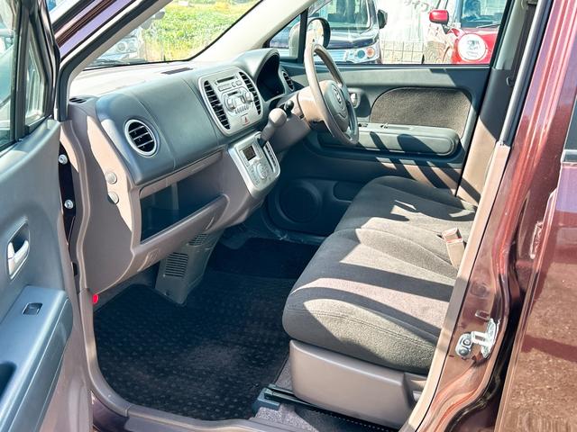モコ E ショコラティエ スマートキー 電動格納ミラー ベンチシート AT 盗難防止システム ABS CD MD 衝突安全ボディ エアコン パワーステアリング パワーウィンドウ(10枚目)