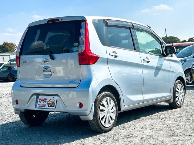 デイズ X ETC 全周囲カメラ ナビ TV スマートキー アイドリングストップ 電動格納ミラー ベンチシート CVT 盗難防止システム ABS ミュージックプレイヤー接続可 アルミホイール 衝突安全ボディ(15枚目)