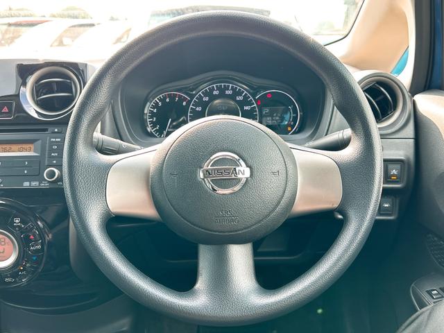 ノート X DIG-S エマージェンシーブレーキパッケージ レーンアシスト 衝突被害軽減システム スマートキー アイドリングストップ 電動格納ミラー CVT 盗難防止システム 衝突安全ボディ ABS ESC CD ミュージックプレイヤー接続可 エアコン(3枚目)