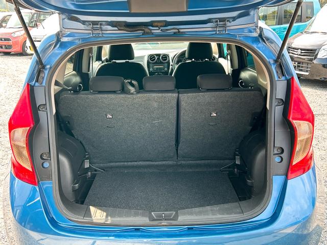 ノート X DIG-S エマージェンシーブレーキパッケージ レーンアシスト 衝突被害軽減システム スマートキー アイドリングストップ 電動格納ミラー CVT 盗難防止システム 衝突安全ボディ ABS ESC CD ミュージックプレイヤー接続可 エアコン(19枚目)