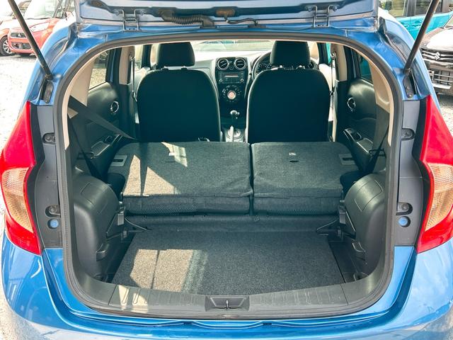 ノート X DIG-S エマージェンシーブレーキパッケージ レーンアシスト 衝突被害軽減システム スマートキー アイドリングストップ 電動格納ミラー CVT 盗難防止システム 衝突安全ボディ ABS ESC CD ミュージックプレイヤー接続可 エアコン(28枚目)