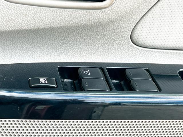 eKワゴン M バックカメラ キーレスエントリー アイドリングストップ 電動格納ミラー ベンチシート CVT ABS 衝突安全ボディ エアコン パワーステアリング パワーウィンドウ(11枚目)