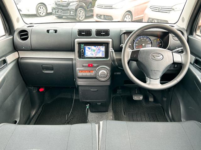 ムーヴコンテ カスタム　Ｇ　ドライブレコーダー　ナビ　ＴＶ　ＨＩＤ　スマートキー　アイドリングストップ　電動格納ミラー　ベンチシート　ＣＶＴ　盗難防止システム　ＡＢＳ　アルミホイール　衝突安全ボディ　エアコン　パワーステアリング（2枚目）