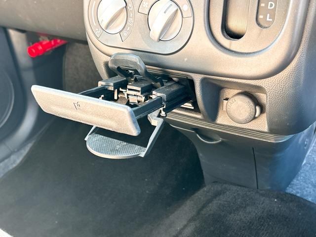 アルトラパン G ナビ TV スマートキー アイドリングストップ ベンチシート CVT 盗難防止システム ABS CD USB 衝突安全ボディ エアコン パワーステアリング パワーウィンドウ(27枚目)