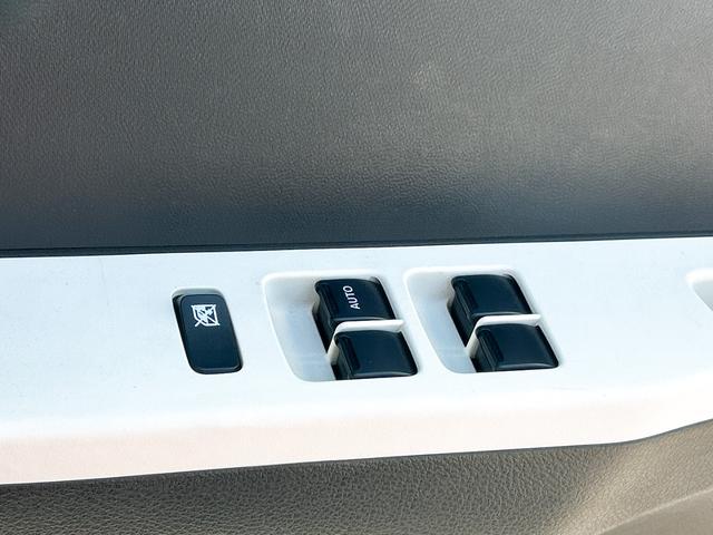 キャロル GL 4WD ETC バックカメラ ナビ TV 衝突被害軽減システム キーレスエントリー アイドリングストップ シートヒーター CVT 盗難防止システム ABS ESC CD USB 衝突安全ボディ(10枚目)