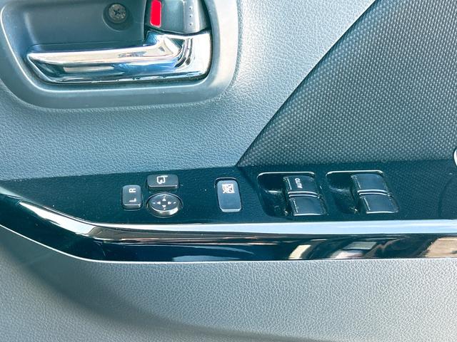 ワゴンＲスティングレー Ｘ　バックカメラ　ナビ　ＴＶ　クリアランスソナー　衝突被害軽減システム　オートライト　ＨＩＤ　スマートキー　アイドリングストップ　電動格納ミラー　シートヒーター　ベンチシート　ＣＶＴ　盗難防止システム（11枚目）