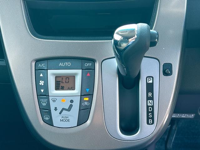 ムーヴ カスタム RS ETC オートライト スマートキー アイドリングストップ 電動格納ミラー ベンチシート CVT 盗難防止システム ABS CD アルミホイール 衝突安全ボディ エアコン パワーステアリング(5枚目)