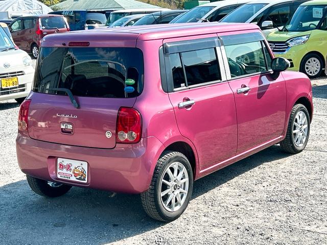 アルトラパン 10thアニバーサリーリミテッド オートライト スマートキー 電動格納ミラー シートヒーター ベンチシート CVT 盗難防止システム ABS CD アルミホイール 衝突安全ボディ エアコン パワーステアリング パワーウィンドウ(16枚目)