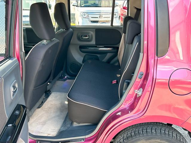 アルトラパン 10thアニバーサリーリミテッド オートライト スマートキー 電動格納ミラー シートヒーター ベンチシート CVT 盗難防止システム ABS CD アルミホイール 衝突安全ボディ エアコン パワーステアリング パワーウィンドウ(23枚目)