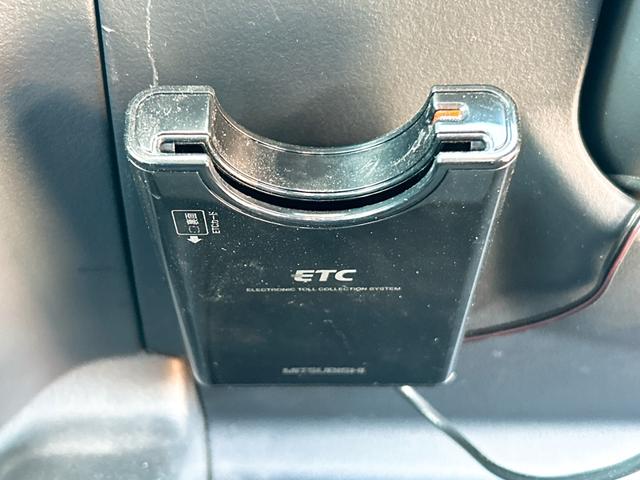 Kei Bターボ ETC キーレスエントリー 電動格納ミラー AT ABS CD アルミホイール 衝突安全ボディ エアコン パワーステアリング(9枚目)