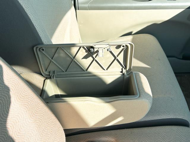 タント L バックカメラ スライドドア キーレスエントリー ベンチシート AT 盗難防止システム CD USB Bluetooth 衝突安全ボディ エアコン パワーステアリング(33枚目)