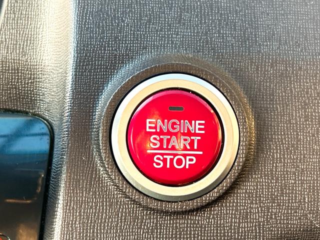 N-ONE プレミアム・Lパッケージ バックカメラ オートライト HID スマートキー アイドリングストップ 電動格納ミラー ベンチシート CVT 盗難防止システム ABS ESC CD USB アルミホイール 衝突安全ボディ エアコン(8枚目)