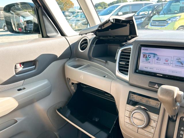 スペーシア Ｘ　バックカメラ　両側スライド・片側電動　ナビ　スマートキー　アイドリングストップ　電動格納ミラー　ベンチシート　ＣＶＴ　盗難防止システム　ＡＢＳ　ＣＤ　ＵＳＢ　衝突安全ボディ　エアコン（30枚目）