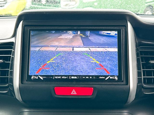 Ｎ－ＢＯＸカスタム Ｇ・ターボＡパッケージ　ＥＴＣ　バックカメラ　両側電動スライドドア　ナビ　オートクルーズコントロール　衝突被害軽減システム　オートライト　ＨＩＤ　スマートキー　アイドリングストップ　電動格納ミラー　ベンチシート　ＣＶＴ（4枚目）